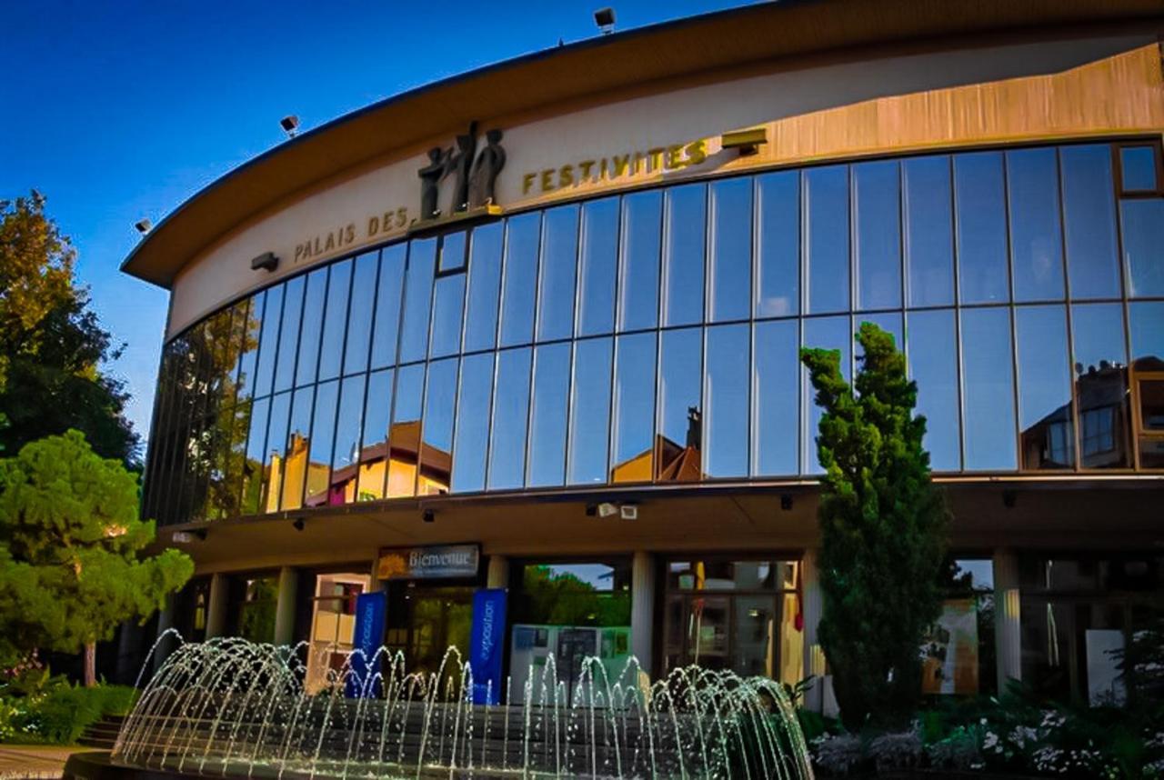 Hotel Continental Évian-les-Bains Екстериор снимка