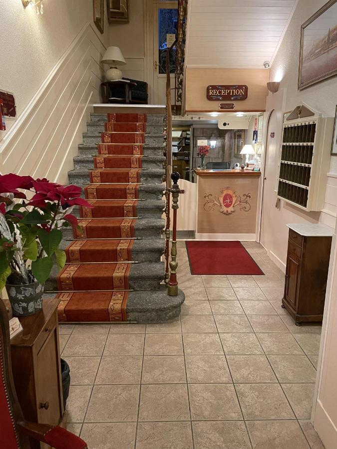 Hotel Continental Évian-les-Bains Екстериор снимка