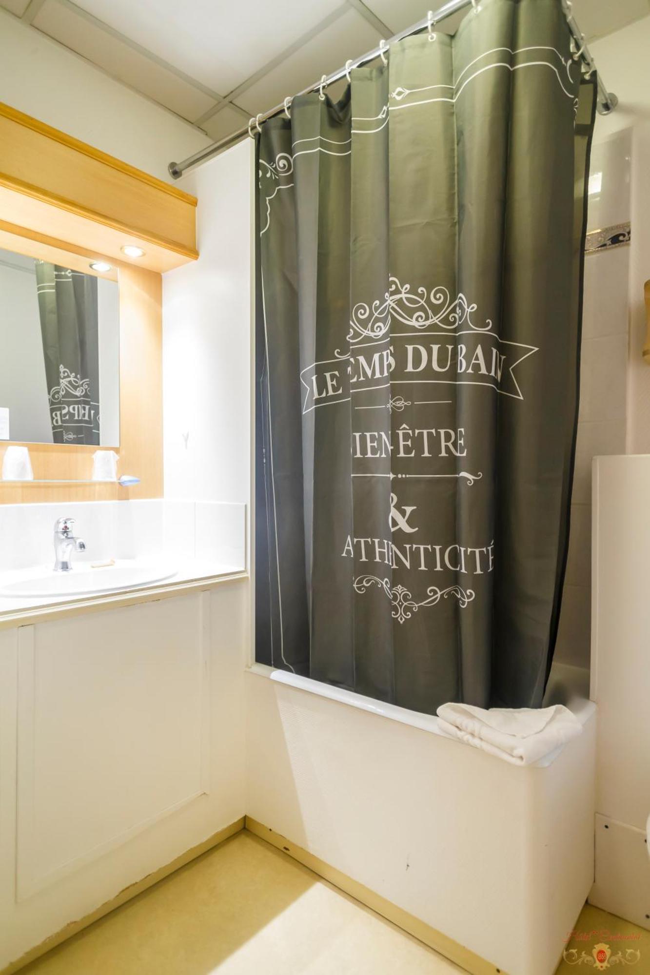 Hotel Continental Évian-les-Bains Екстериор снимка