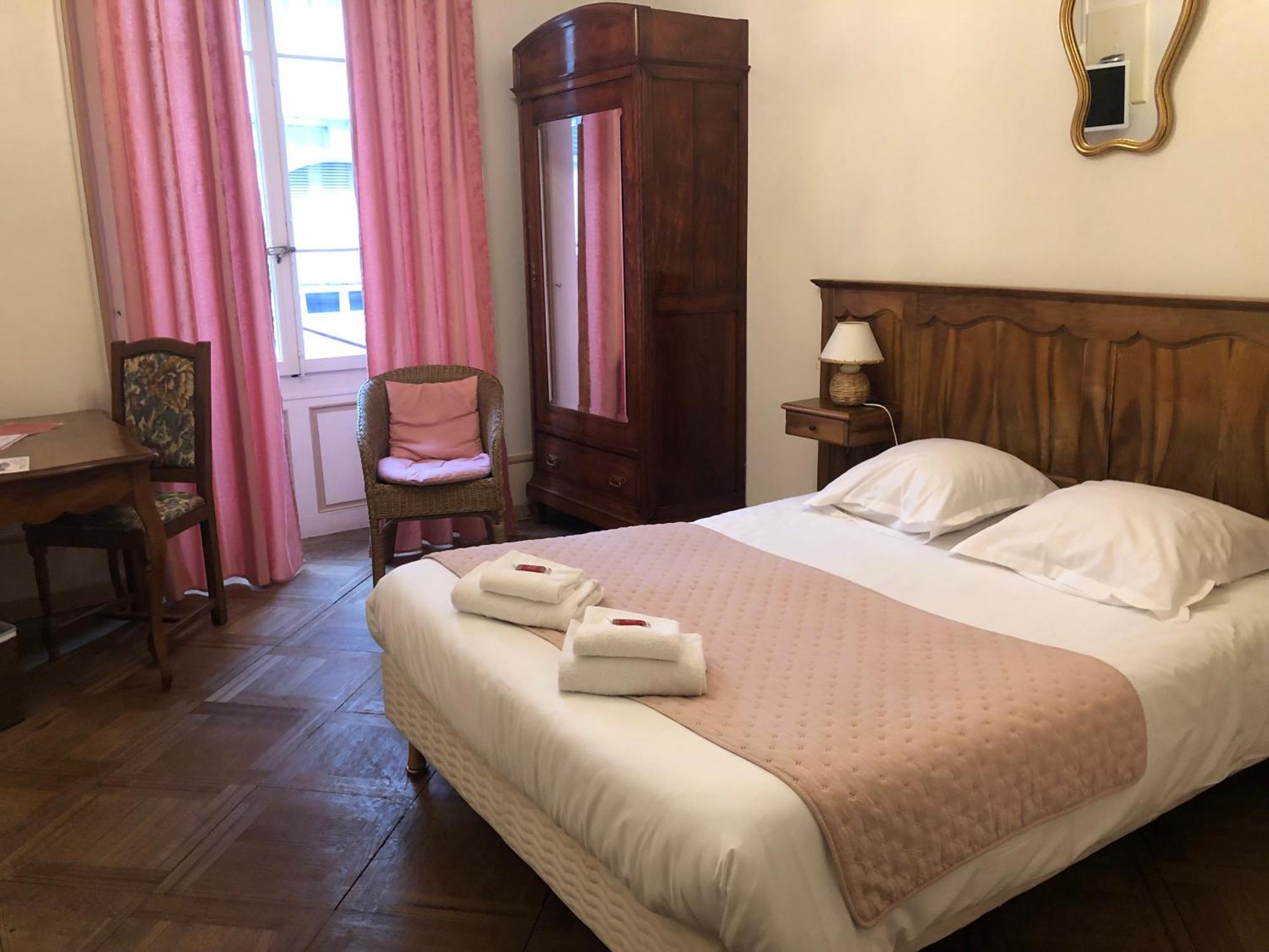 Hotel Continental Évian-les-Bains Екстериор снимка