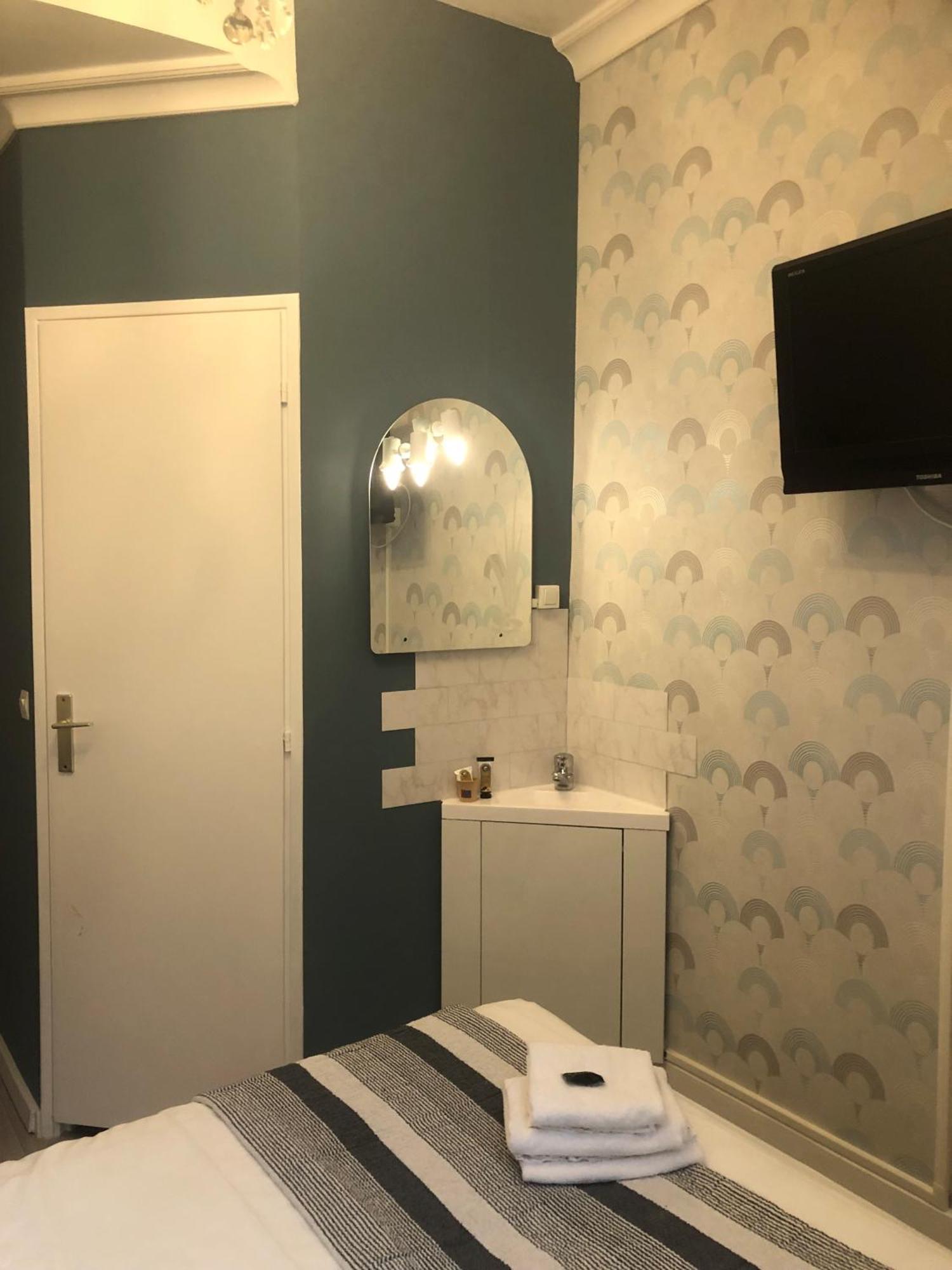 Hotel Continental Évian-les-Bains Екстериор снимка