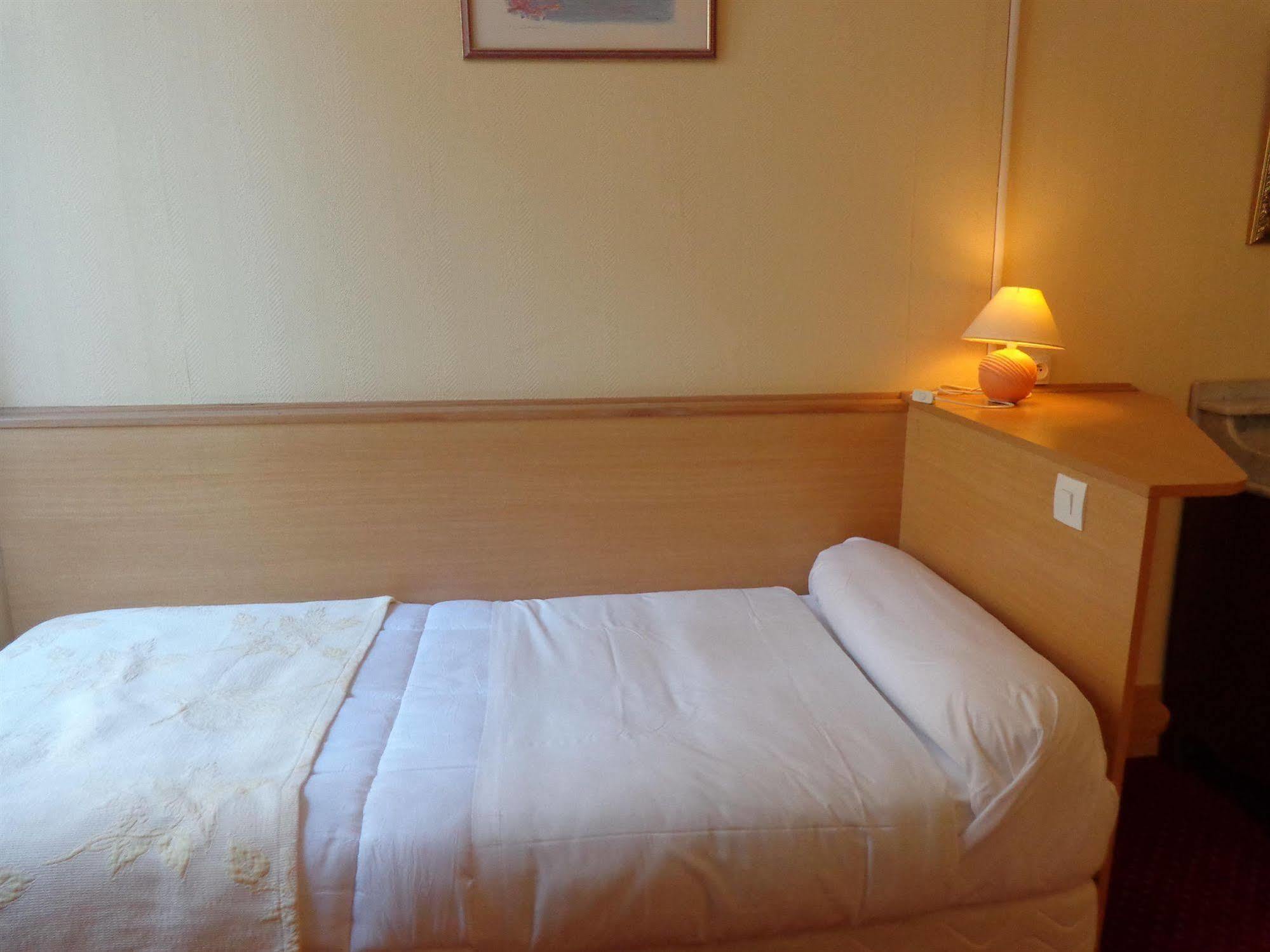 Hotel Continental Évian-les-Bains Екстериор снимка