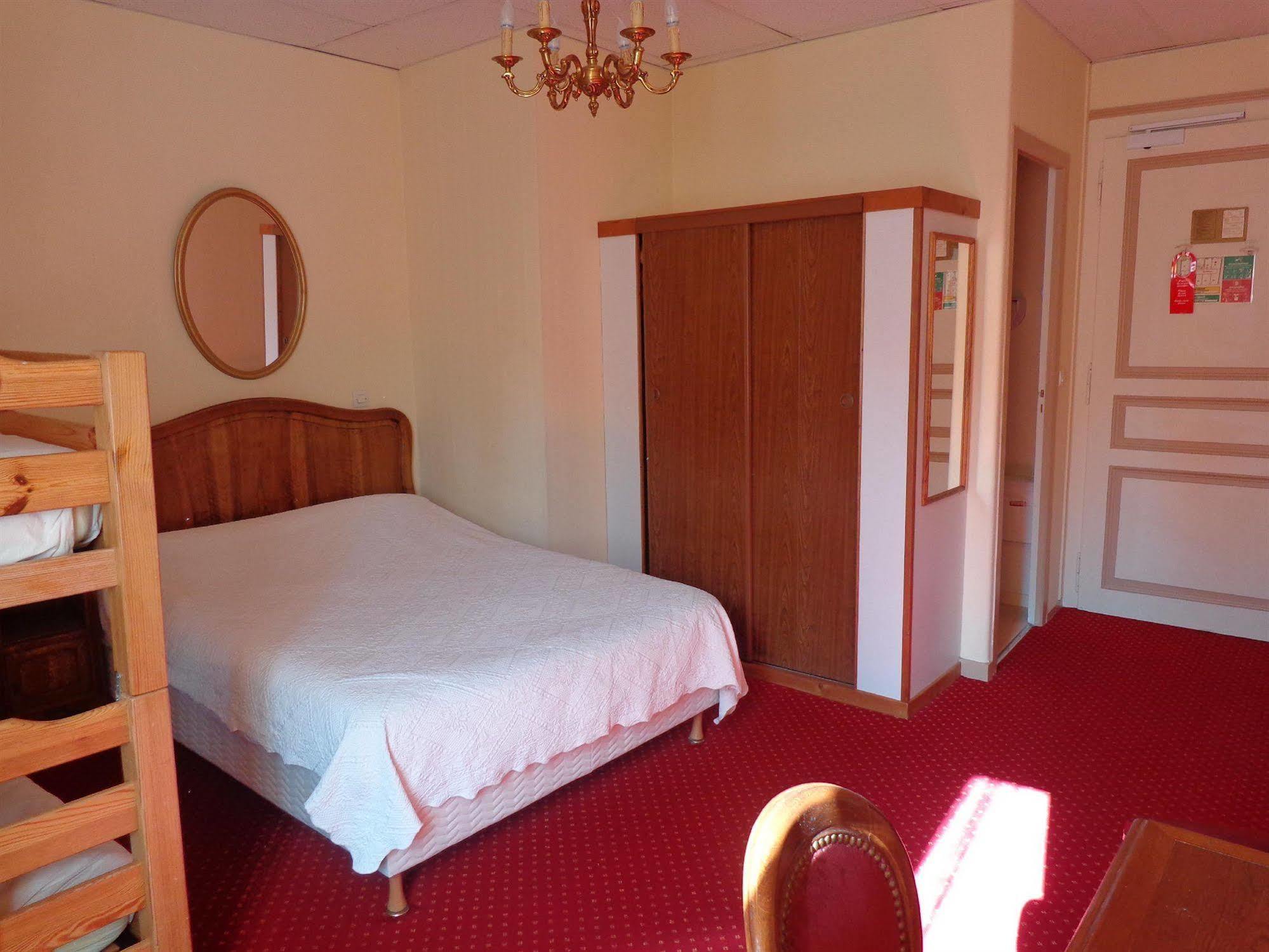 Hotel Continental Évian-les-Bains Екстериор снимка